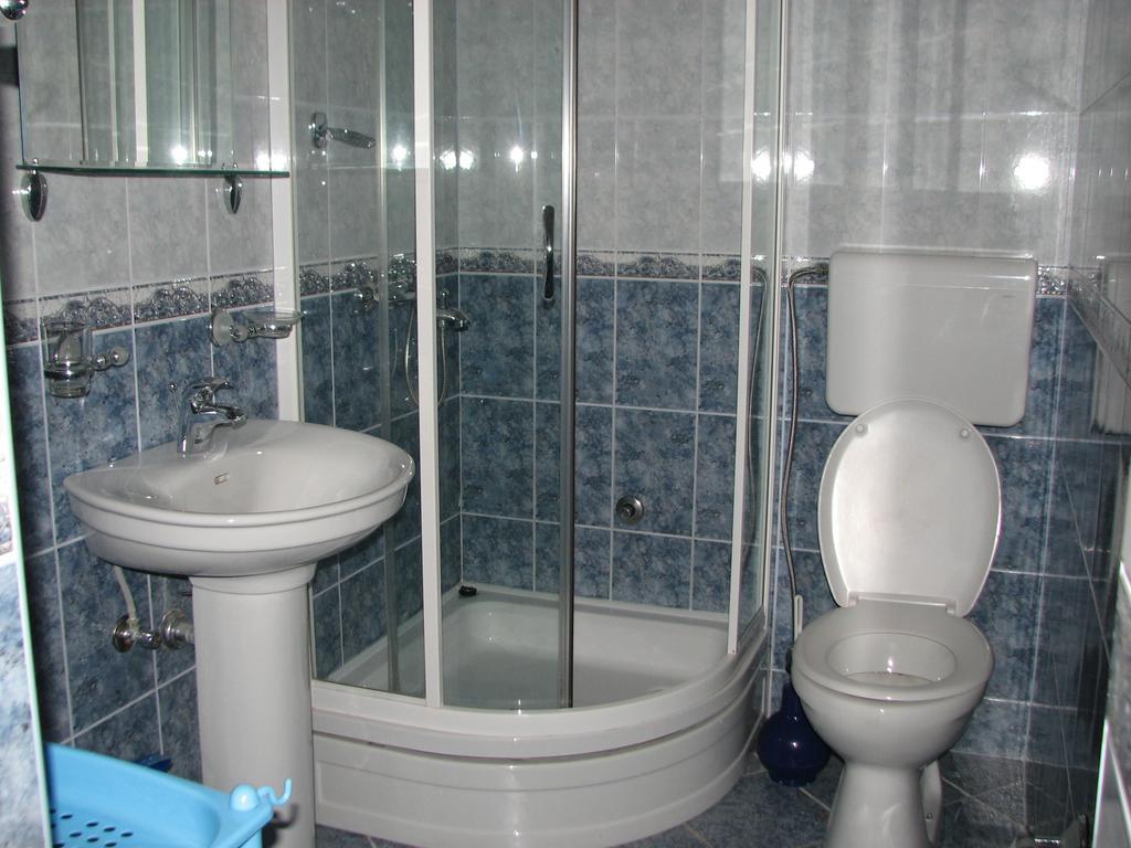 Guest House Ivo Jovanovic スヴェティ・ステファン 部屋 写真